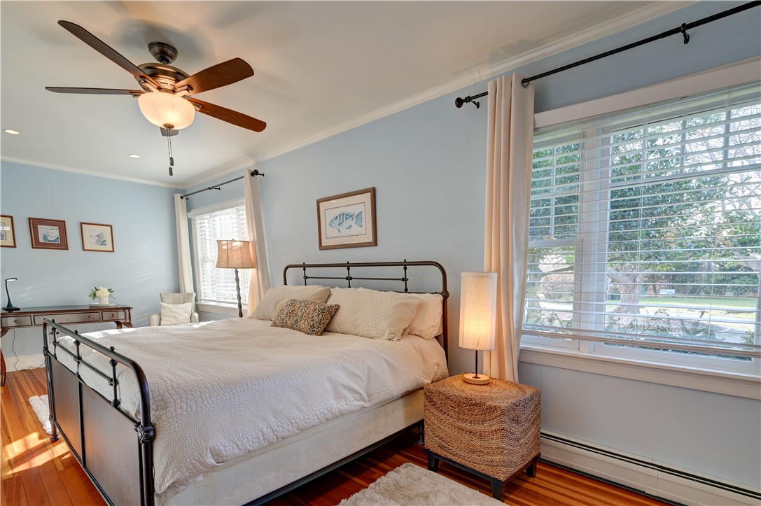 664 3rd Beach Road Middletown, RI 02842 - Photo 26 of 49