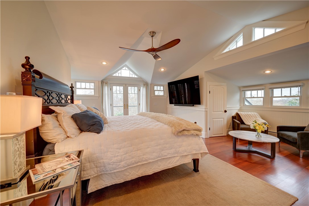 664 3rd Beach Road Middletown, RI 02842 - Photo 29 of 49