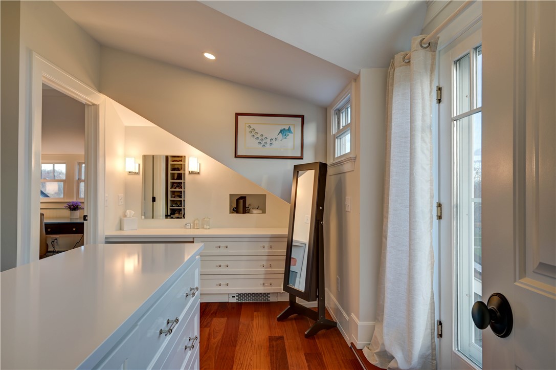 664 3rd Beach Road Middletown, RI 02842 - Photo 31 of 49