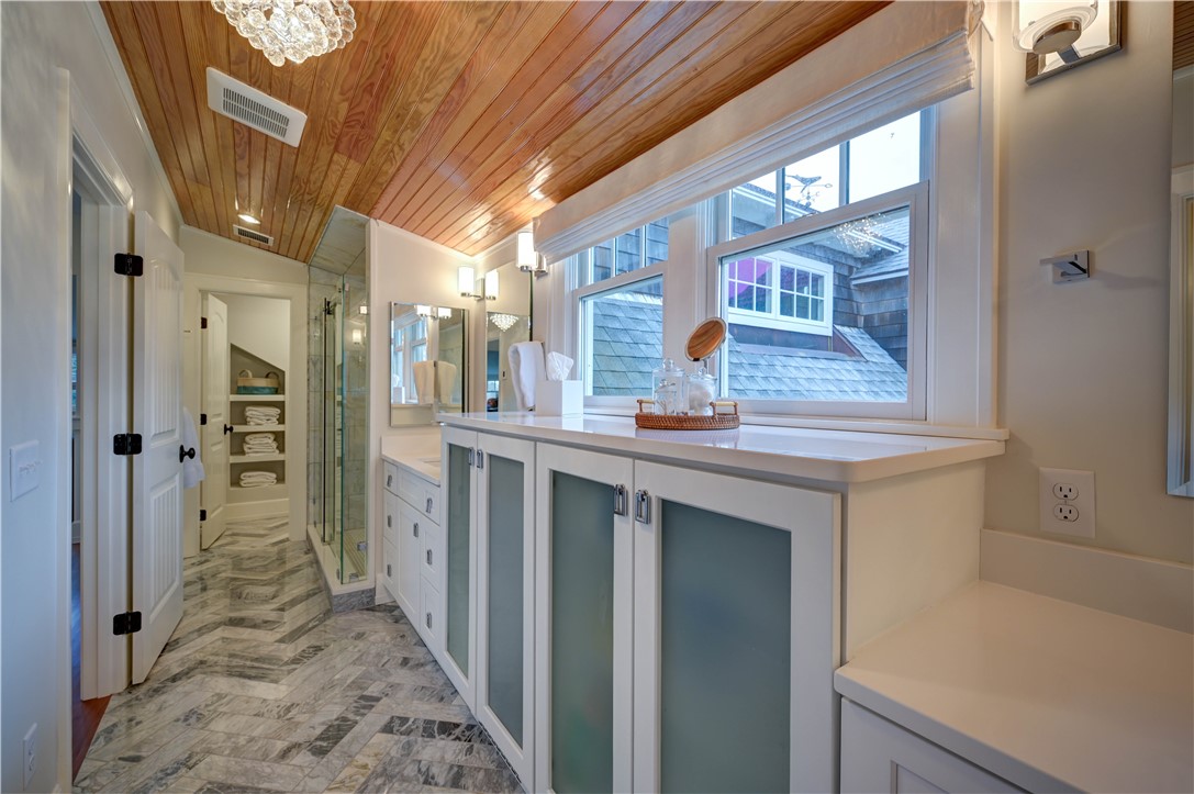 664 3rd Beach Road Middletown, RI 02842 - Photo 33 of 49