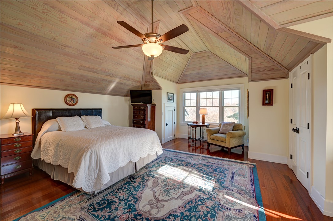 664 3rd Beach Road Middletown, RI 02842 - Photo 46 of 49