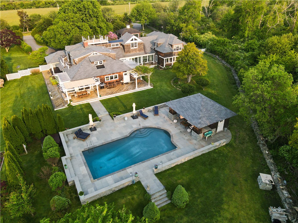 664 3rd Beach Road Middletown, RI 02842 - Photo 5 of 49