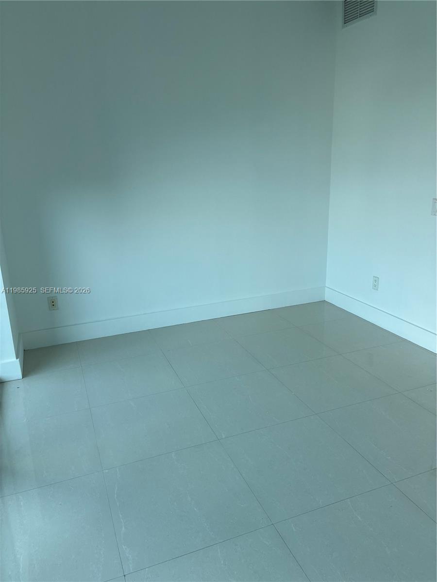 60 Southwest 13th Street, Unit 2007 Miami, FL 33130 - Photo 21 of 48