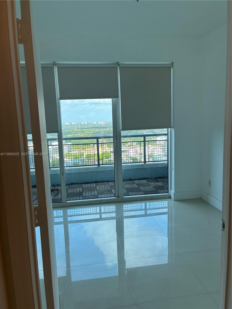 60 Southwest 13th Street, Unit 2007 Miami, FL 33130 - Photo 23 of 48