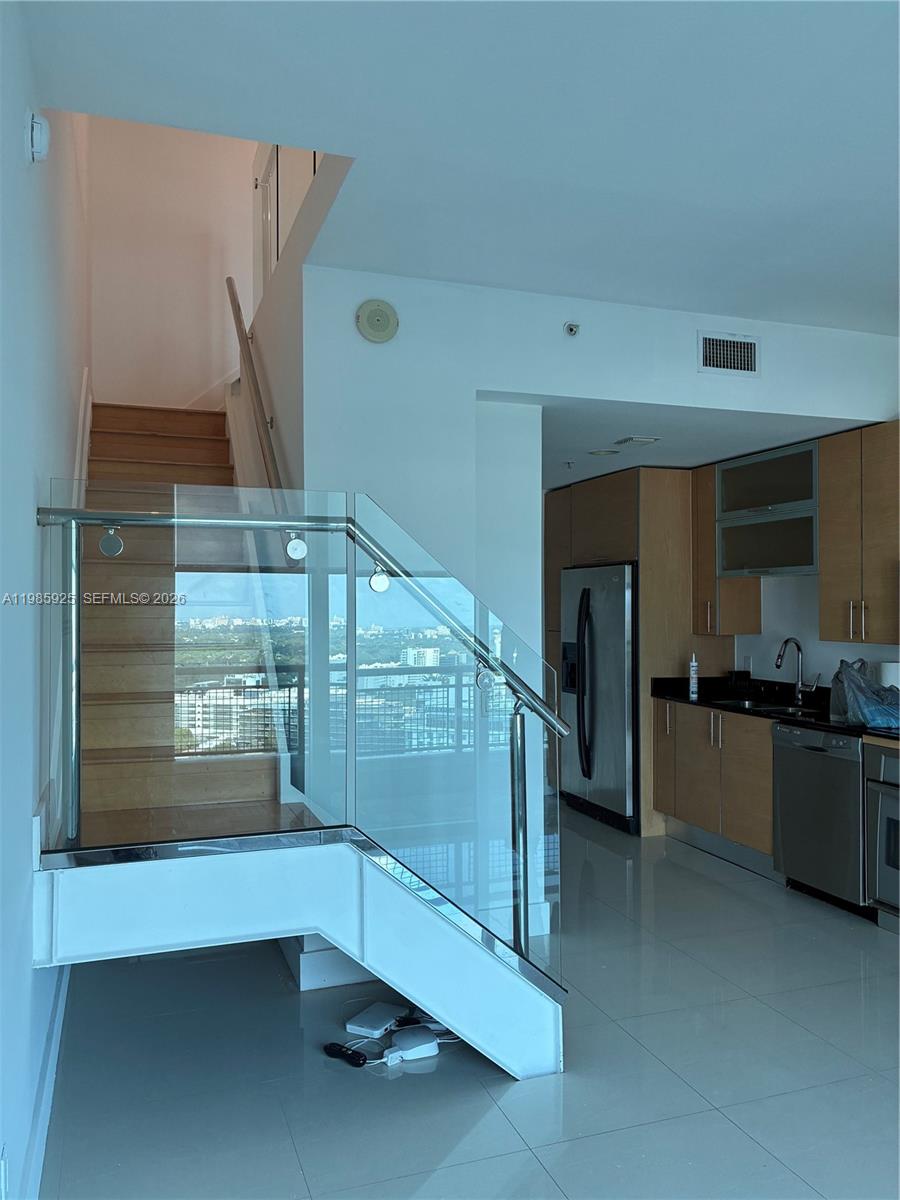 60 Southwest 13th Street, Unit 2007 Miami, FL 33130 - Photo 31 of 48