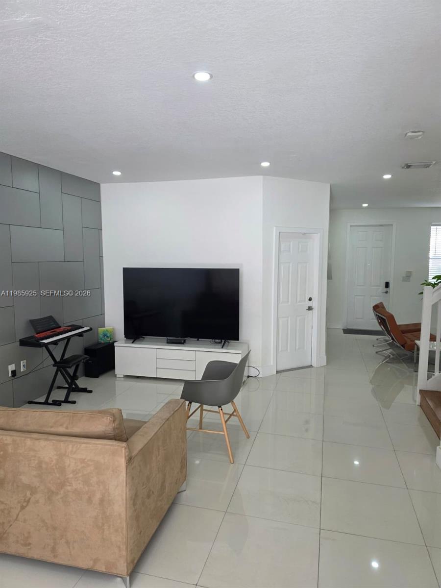 60 Southwest 13th Street, Unit 2007 Miami, FL 33130 - Photo 43 of 48