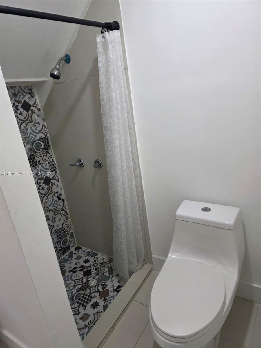 60 Southwest 13th Street, Unit 2007 Miami, FL 33130 - Photo 45 of 48