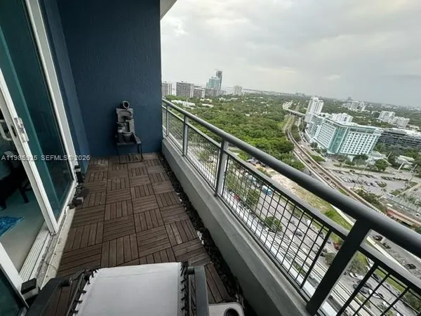 $2,800 | 60 Southwest 13th Street, Unit 2007, Miami, FL 33130