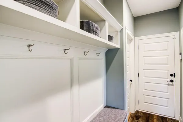 $555,000 | 21207 West 190th Terrace, Spring Hill, KS 66083