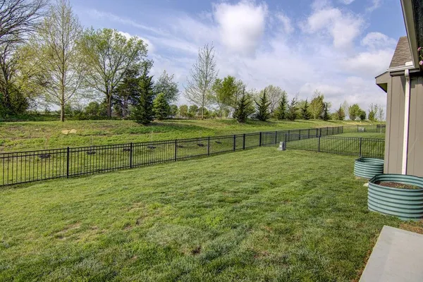 $555,000 | 21207 West 190th Terrace, Spring Hill, KS 66083