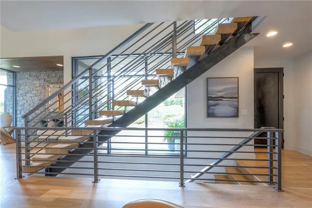 $2,750,000 | 55 Hever Knoll, Loch Lloyd, MO 64012