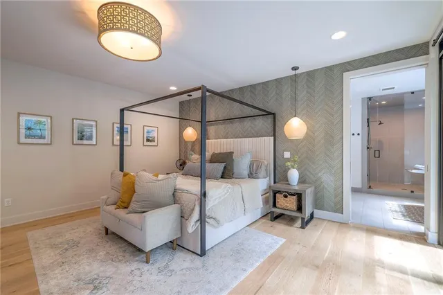 $2,750,000 | 55 Hever Knoll, Loch Lloyd, MO 64012