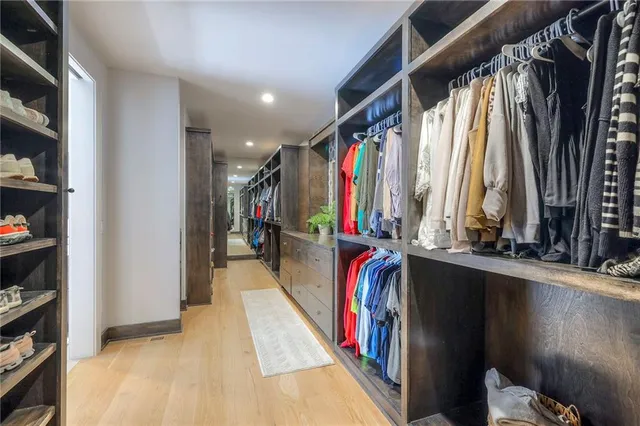 $2,750,000 | 55 Hever Knoll, Loch Lloyd, MO 64012