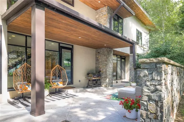 $2,700,000 | 55 Hever Knoll, Loch Lloyd, MO 64012