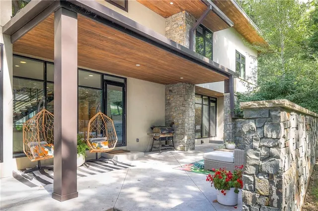 $2,750,000 | 55 Hever Knoll, Loch Lloyd, MO 64012