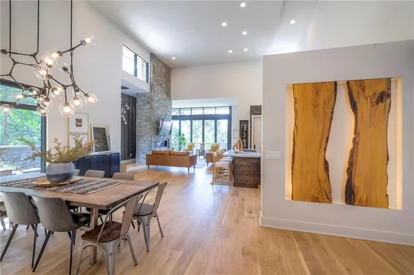 $2,700,000 | 55 Hever Knoll, Loch Lloyd, MO 64012