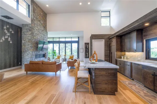 $2,700,000 | 55 Hever Knoll, Loch Lloyd, MO 64012