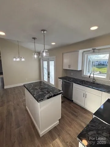 $3,200 | 232 Cedar Creek Drive, Hendersonville, NC 28792