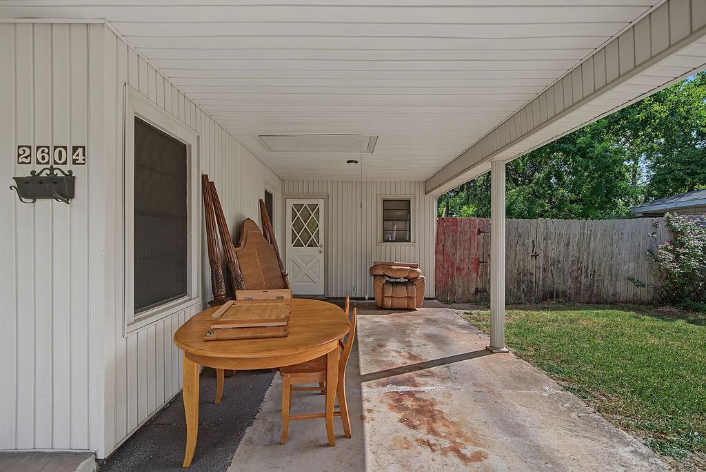 2604 Rosedale Place Bossier City, LA 71111 - Photo 5 of 26 Covered carport