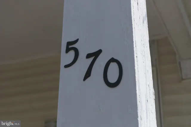 $157,500 | 570 Jefferson Avenue, Pottstown, PA 19464