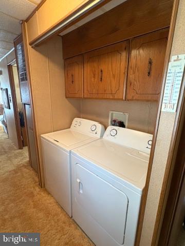 38354 Squirrel Road, Unit 19312 Ocean View, DE 19970 - Photo 28 of 39 a utility room with dryer and washer