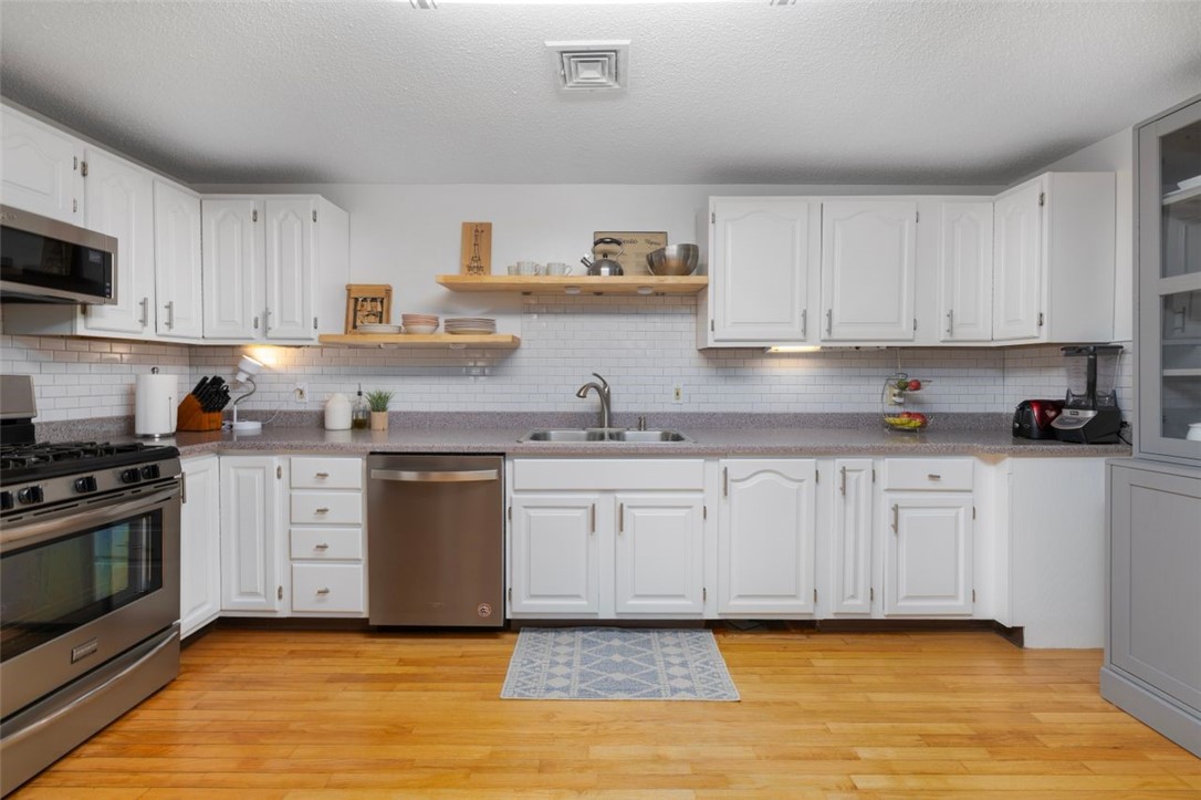 5390 Post Road, Unit 9 East Greenwich, RI 02818 - Photo 14 of 50