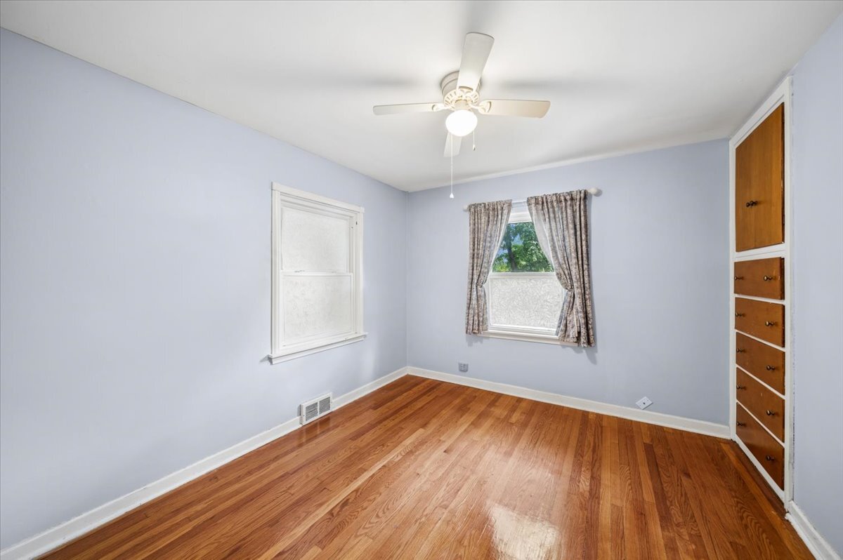 2444 183rd Street Homewood, IL 60430 - Photo 11 of 29