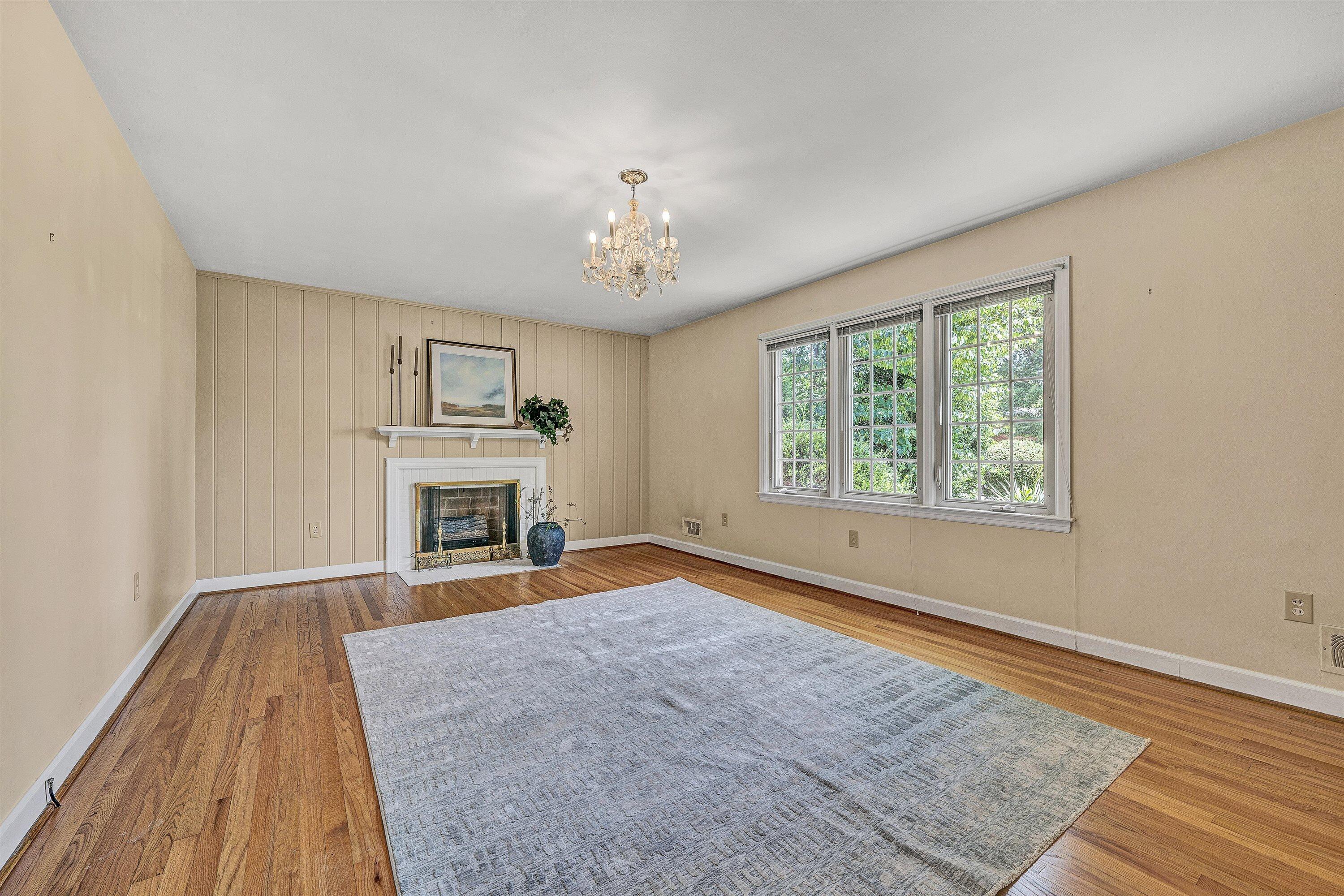 423 Highfield Road Salem, VA 24153 - Photo 6 of 45 04-DSC08938