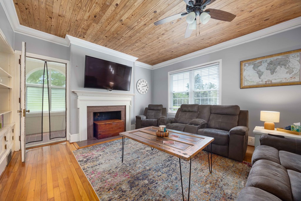 255 Ridgeway Road Waverly Hall, GA 31831 - Photo 6 of 52 living room
