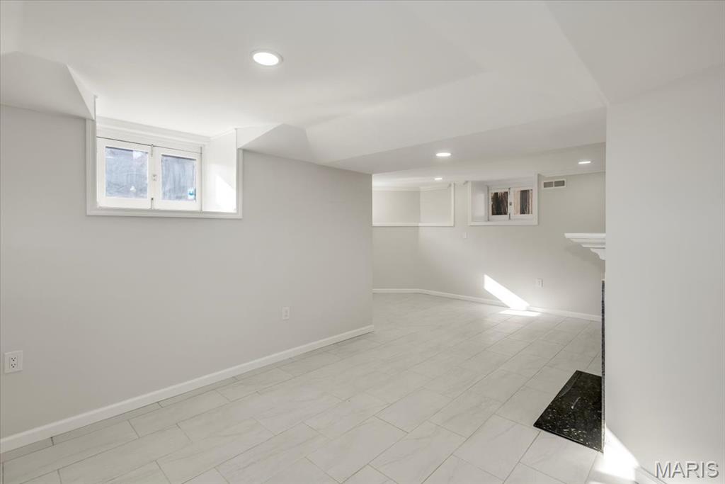 4561 Laclede Avenue, Unit 4FE St. Louis, MO 63108 - Photo 17 of 49