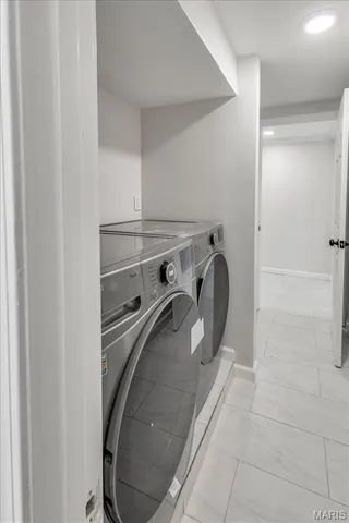 $340,000 | 4561 Laclede Avenue, Unit 4FE, St. Louis, MO 63108