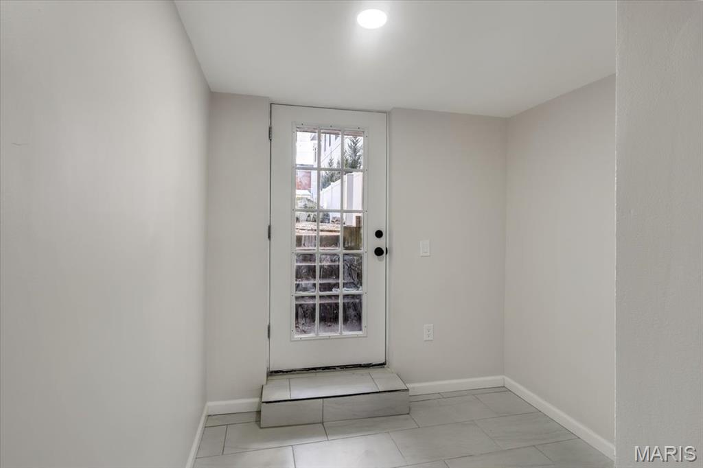 4561 Laclede Avenue, Unit 4FE St. Louis, MO 63108 - Photo 25 of 49