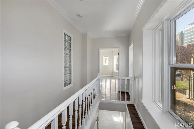 $340,000 | 4561 Laclede Avenue, Unit 4FE, St. Louis, MO 63108