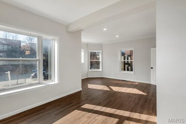 $340,000 | 4561 Laclede Avenue, Unit 4FE, St. Louis, MO 63108