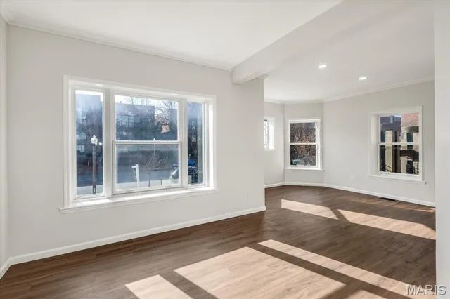 $340,000 | 4561 Laclede Avenue, Unit 4FE, St. Louis, MO 63108