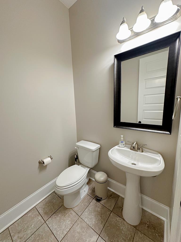170 Ridgecrest Loop Dothan, AL 36301 - Photo 9 of 34 Half Bath