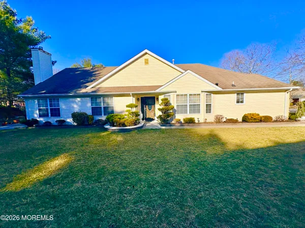 $699,000 | 16 Round Valley Court, Lakewood, NJ 08701