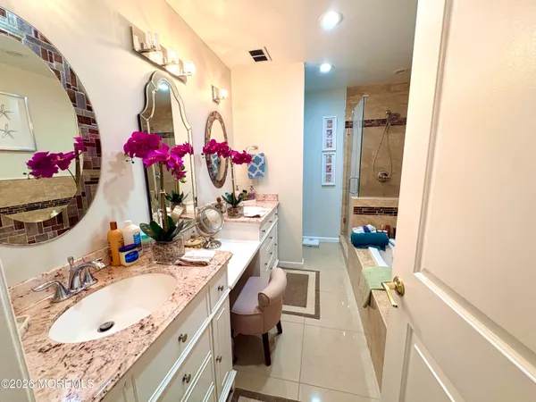 $799,000 | 16 Round Valley Court, Lakewood, NJ 08701