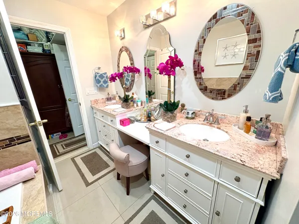 $799,000 | 16 Round Valley Court, Lakewood, NJ 08701