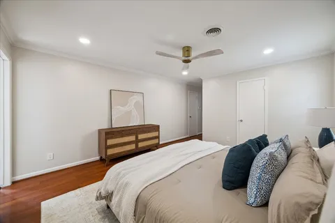 $575,000 | 9777 Larston Street, Houston, TX 77055