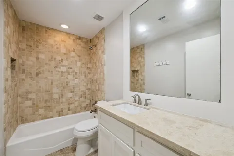 $575,000 | 9777 Larston Street, Houston, TX 77055