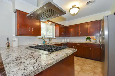 $575,000 | 9777 Larston Street, Houston, TX 77055