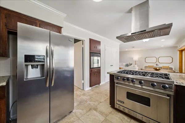$575,000 | 9777 Larston Street, Houston, TX 77055