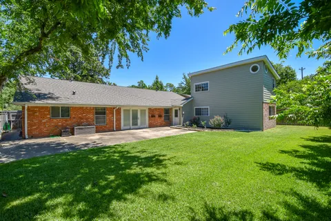 $575,000 | 9777 Larston Street, Houston, TX 77055