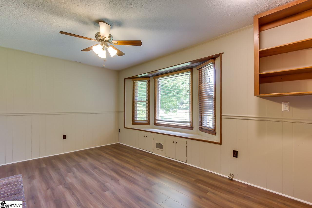 4223 Jordan Road Greer, SC 29651 - Photo 12 of 25