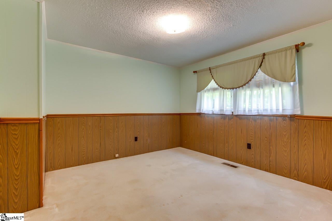 4223 Jordan Road Greer, SC 29651 - Photo 17 of 25