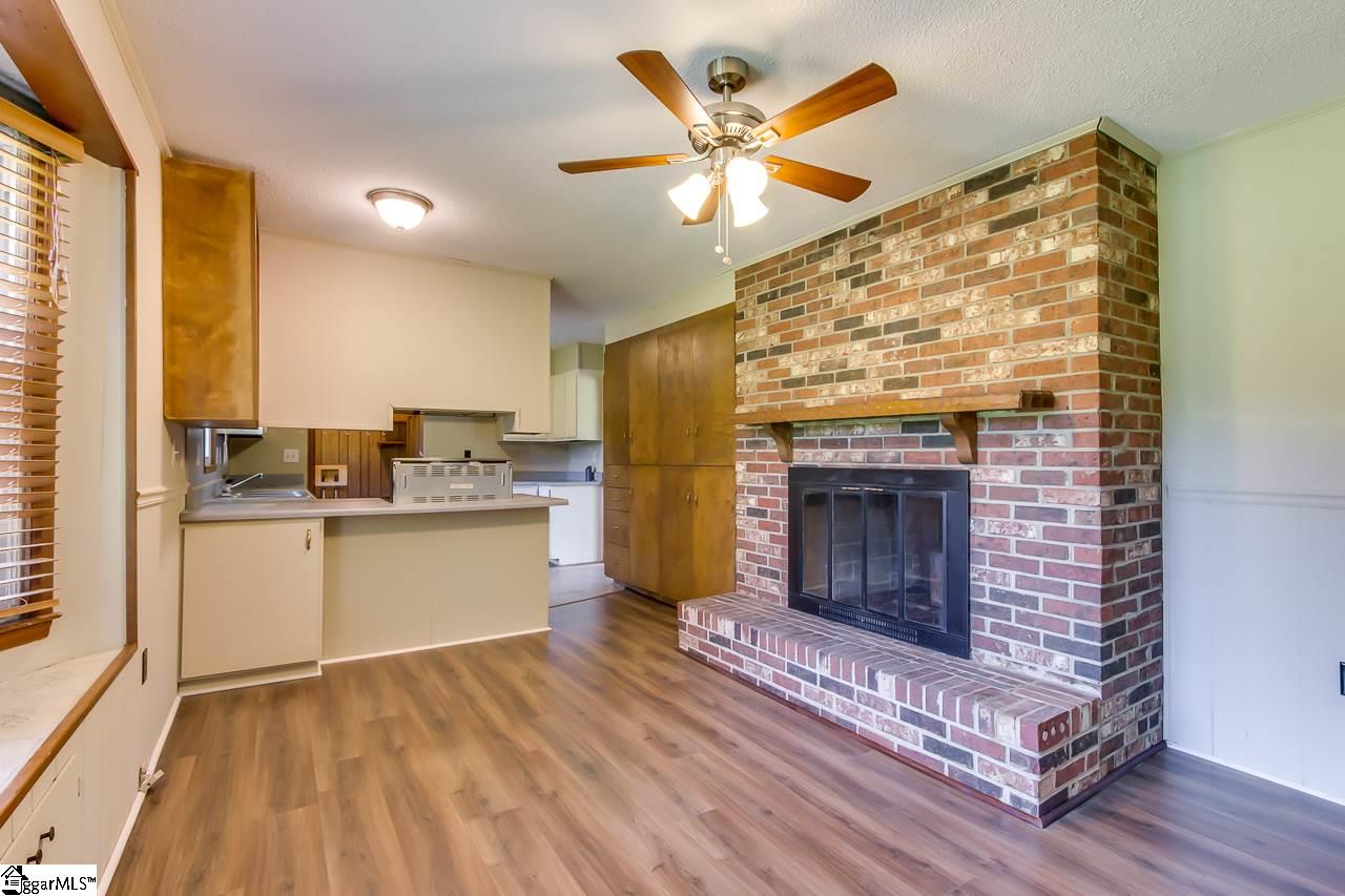 4223 Jordan Road Greer, SC 29651 - Photo 10 of 25
