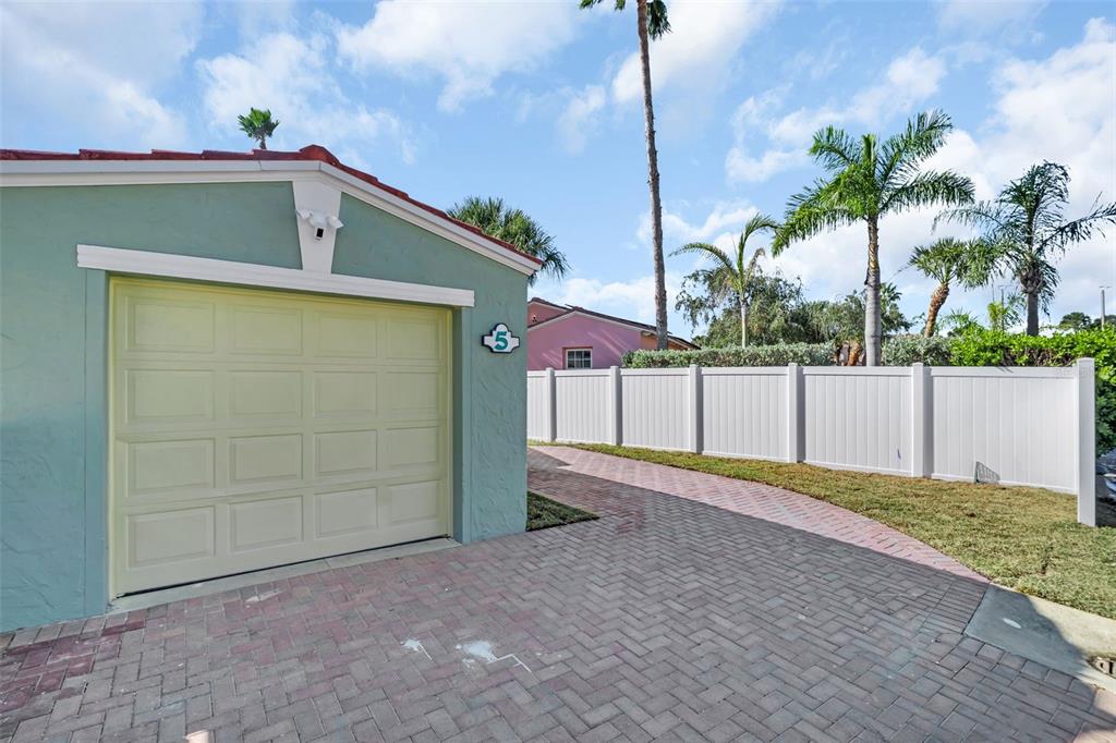 16613 Gulf Boulevard North Redington Beach, FL 33708 - Photo 32 of 51