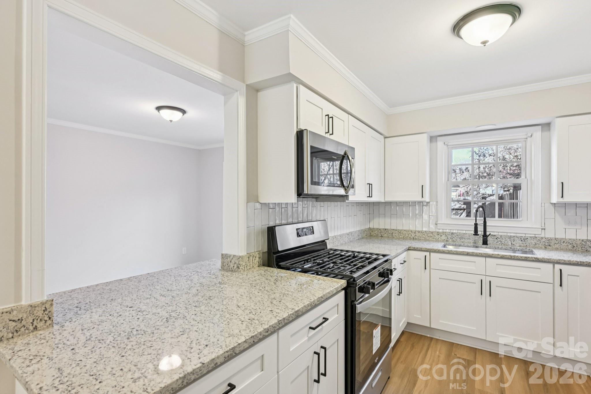 2231 Rexford Road, Unit B Charlotte, NC 28211 - Photo 12 of 23 Gallery Image 12