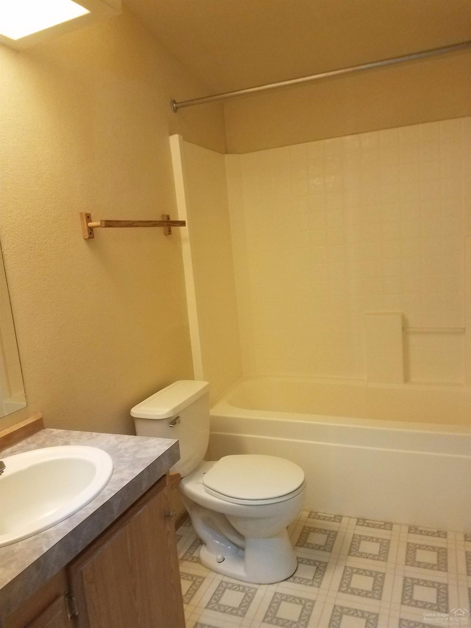 18985 Baker Road Bend, OR 97702 - Photo 10 of 21 Additional Photo